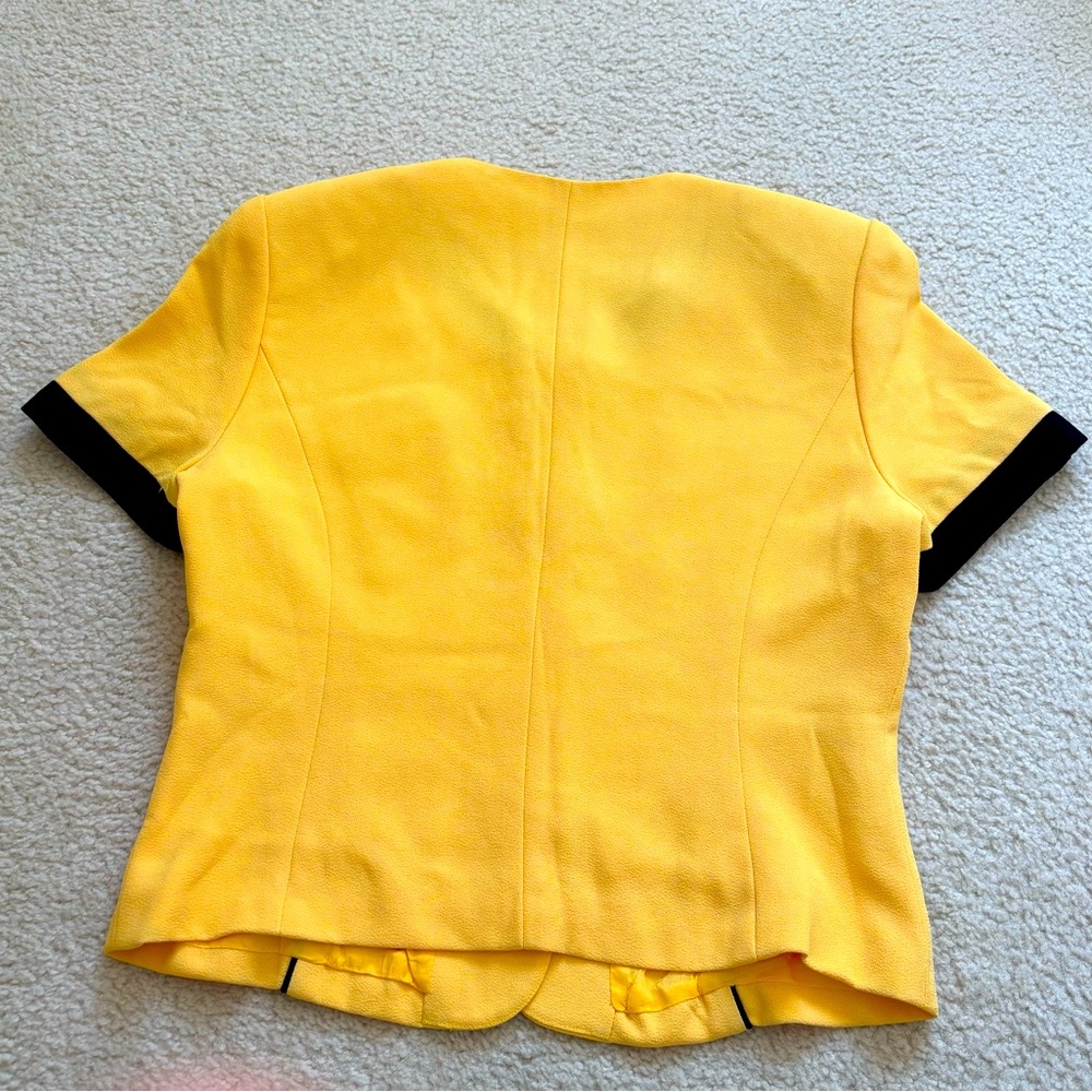 Collezioni Zone Donna vintage yellow short sleeve blazer top, sz L (feels sz S) - Picture 7 of 7